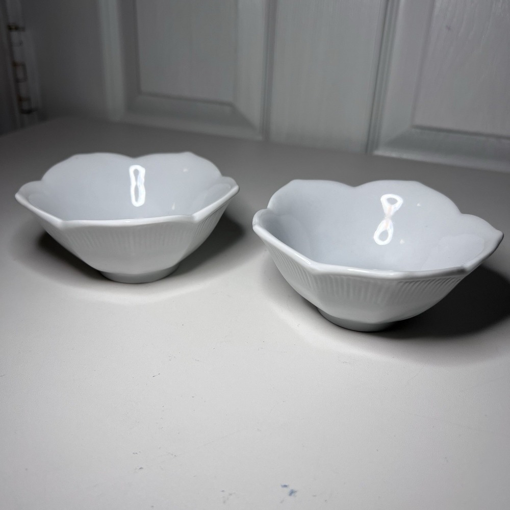 2 Vintage White Lotus Bowls Petal Flower Ribbed Porcelain Dessert Ice Cream